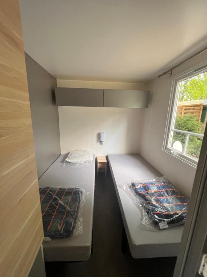 Mobil Home Du Lac - Camping 4 Etoiles Aureilhan  Exterior foto