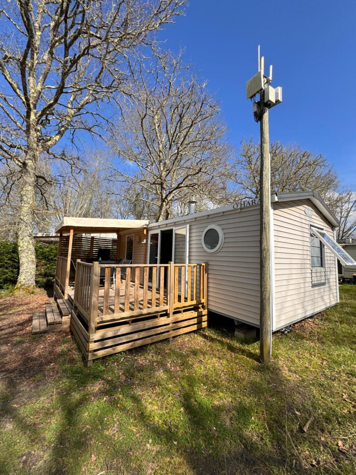 Mobil Home Du Lac - Camping 4 Etoiles Aureilhan  Exterior foto